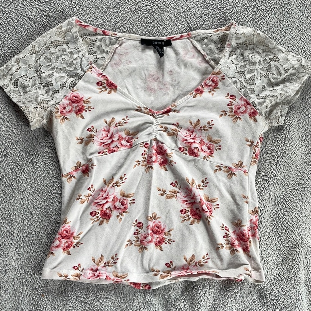 SMALL FLORAL FOREVER 21 CROP TOP
